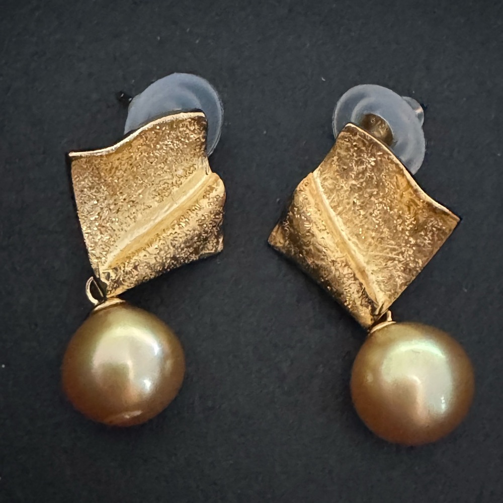 NWT Golden cultured south sea pearl 18k yellow gold over sterling silver earring